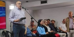 Opositores