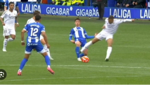 Screenshot 2025-04-14 at 07-32-03 mbappé expulsado - Buscar con Google