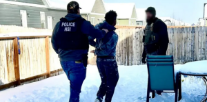 Screenshot 2025-06-16 at 12-27-42 Trump ordena al ICE llevar a cabo la mayor operación de deportaciones en la historia de EE. UU