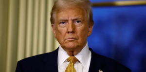 Screenshot 2025-07-01 at 19-19-14 Trump asegura que su gobierno ha detenido a más de 2.700 presuntos miembros del Tren de Aragua