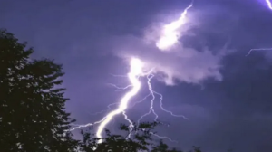 Screenshot 2025-10-15 at 20-23-52 Un rayo fulminó a un hombre durante una tormenta eléctrica en Yaracuy