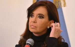 cristina-fernandez-de-negro-580x330