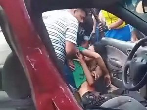 photo_5010468002834615256_x