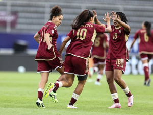 Vinotinto-Femenina