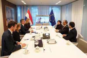 67d7bd2c-dda0-48a5-a397-1c792f614d18-696x467