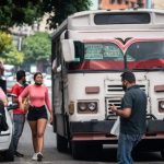 Transporte-publico-en-Caracas-El-Diario-Jose-Daniel-Ramos-13-1-860x574-1