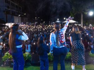 1 Noche de adoración