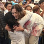 Jefa de comunicaciones de María Corina Machado habla en rueda de prensa en Caracas