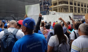 Screenshot 2026-10-13 at 17-59-35 Trabajadores entregan exigencias salariales en la Vicepresidencia y amenazan con paro si no hay respuestas