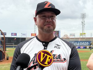 aguilas-del-zulia-vs-leones-del-caracas-juego-inaugural-estadio-luis-aparicio-4-guillermo-quiroz-13-de-octubre-2026-Jose-Gabriel-Lugo-Version-Final-scaled